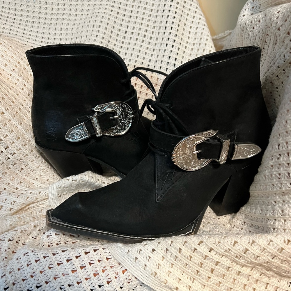 John Fluevog Swordfish boots size 8.5